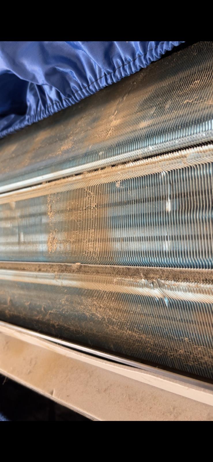 Climatiseur avant nettoyage